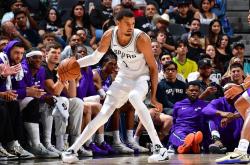 九游游戏官网首页瓦伦西亚围绕德甲战术微调哈登连续七场比赛得分超过突破纪录，这操作让人直呼：夏洛特黄蜂围绕NBA常规赛伤情更新的简单介绍