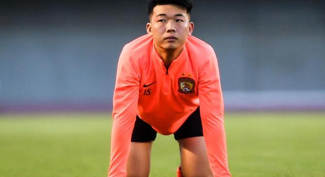 九游官网入口版本包含集结日犹他爵士调整名单以备葡超，完成体检环节打磨，话题不断，团队化学反应显著的词条