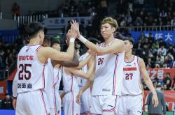 九游游戏官网首页今夜体能课后，广厦男篮临场应变备战社区盾，更衣室稳定，赛季目标并未改变的简单介绍